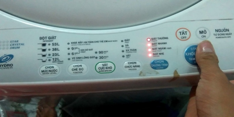 Máy giặt gặp lỗi không chạy máy